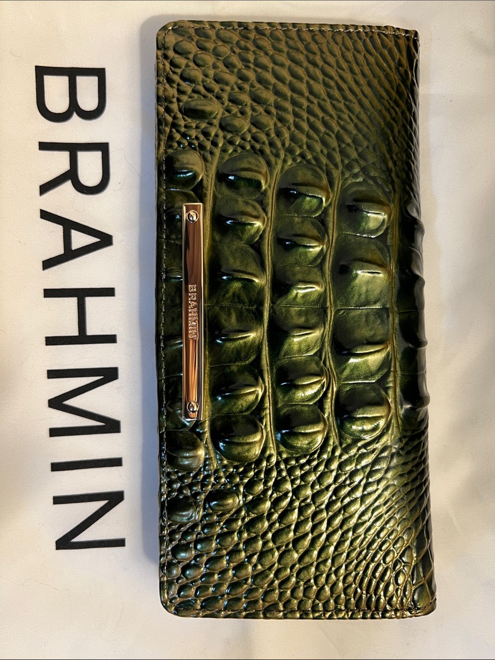 Brahmin Olive Green Croc-Embossed Leather Crossbody with Gold Chain and Wallet - Picture 8 of 12